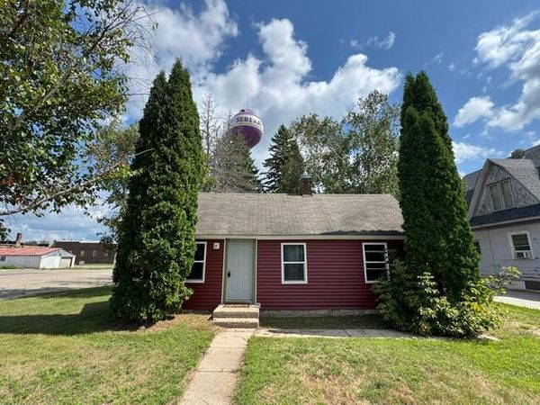 8 Hubbard Avenue S, Sebeka, MN 56477