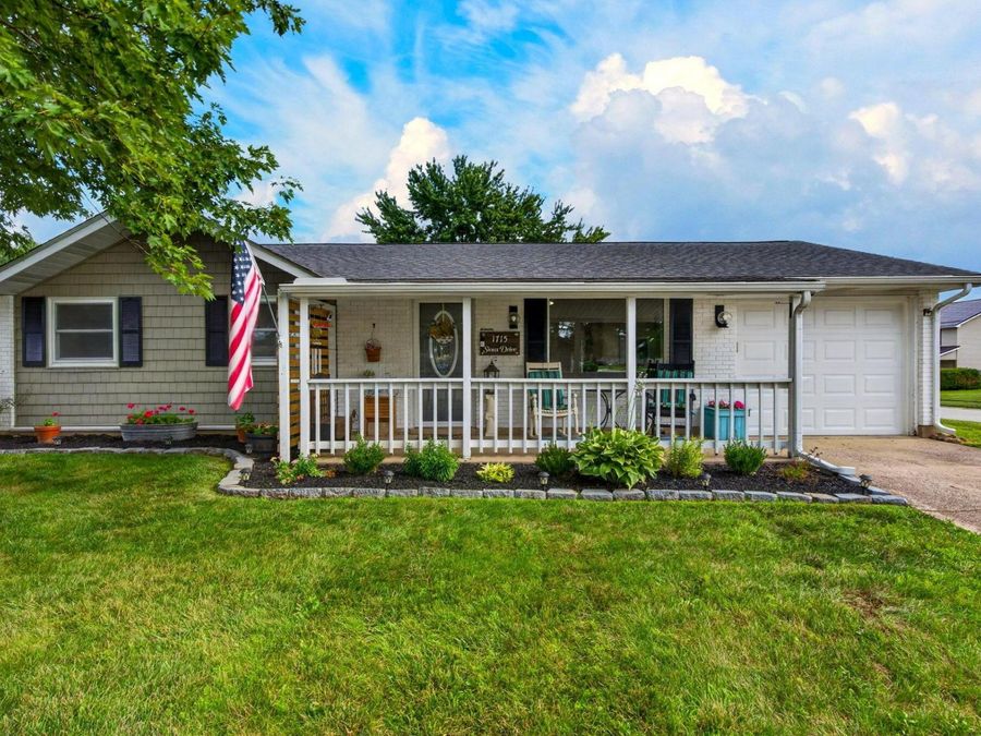 1715 Sioux Drive , Circleville, OH 43113 Photo 1