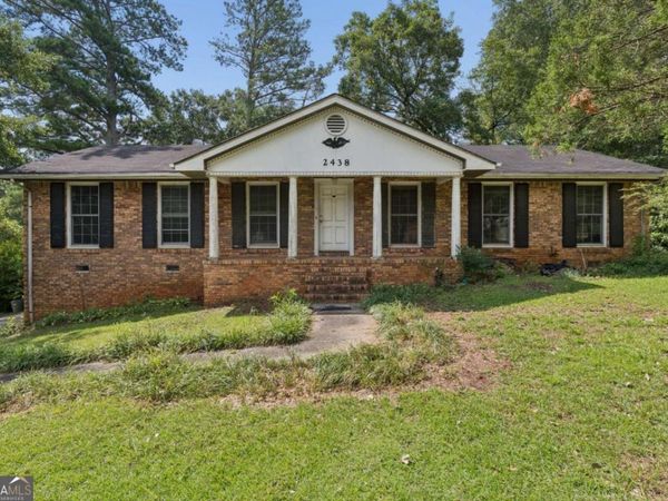 2438 S Hairston Road, Decatur, GA 30035