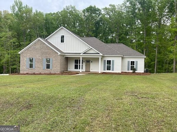 183 Willow Lake Drive NW, Milledgeville, GA 31061