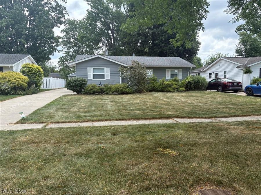 448 Chestnut Drive , Berea, OH 44017 Photo 1