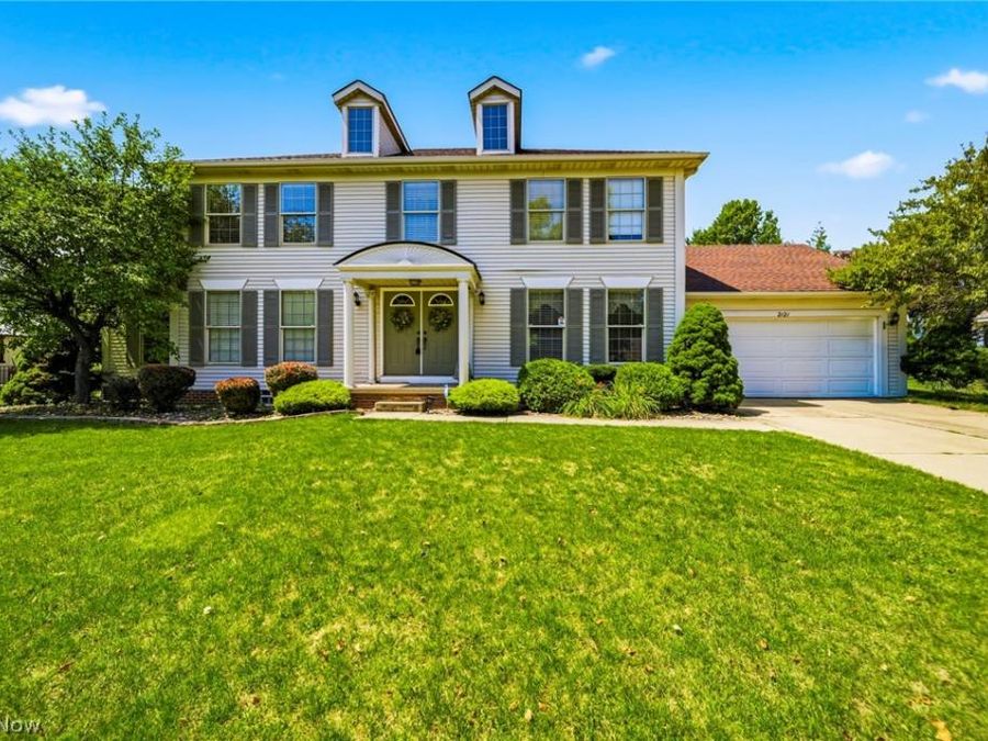 2121 Laurel Lane , Streetsboro, OH 44241 Photo 1