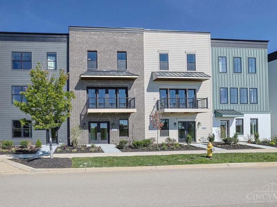 4232 Parkview Drive, Unit 3B, Blue Ash, OH 45242 Photo 3
