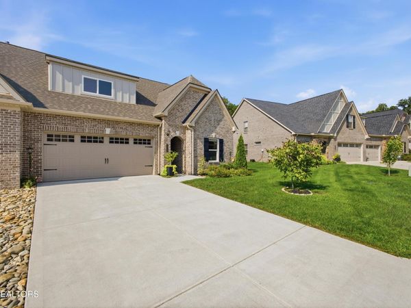 11145 Narrow Leaf Drive, Knoxville, TN 37932