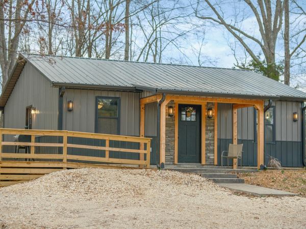 55 Sumerfield Dr , Springville, TN 38256