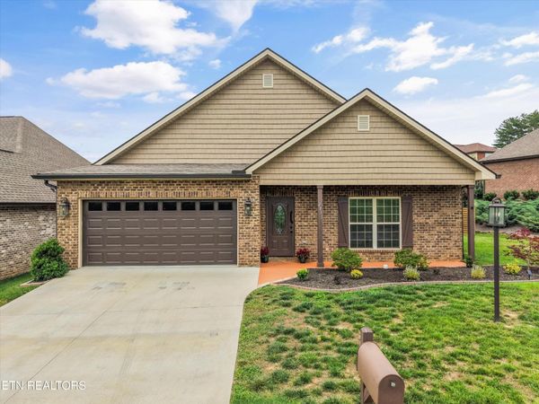 2311 Torrey Pines Drive , Maryville, TN 37801
