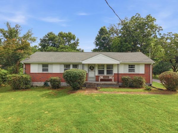 3835 Creekside Dr , Nashville, TN 37211