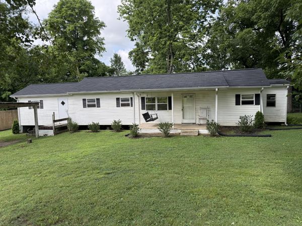 330 Rolling Acres Loop , Hartsville, TN 37074