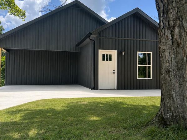312 1st Ave , Lawrenceburg, TN 38464