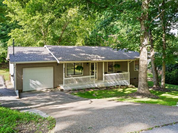 8925 E Ridge Trail Road , Soddy Daisy, TN 37379