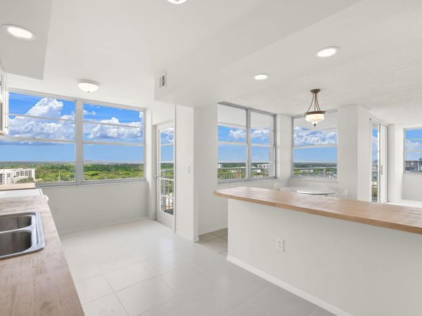 18011 Biscayne Boulevard, Unit 1704-1, Aventura, FL 33160