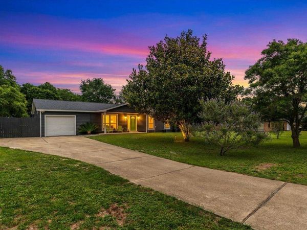 315 Morgan Lane, Mary Esther, FL 32569