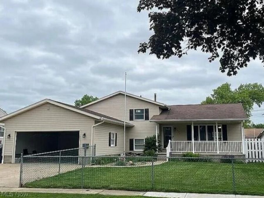 1077 Sutherland Avenue , Akron, OH 44314 Photo 1