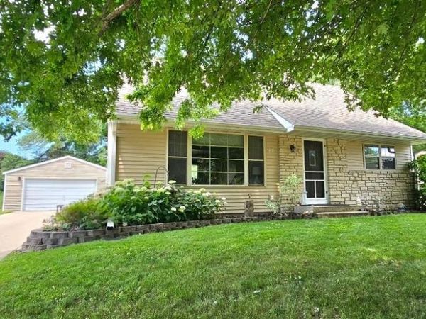 20 Highland Drive , Morris, MN 56267