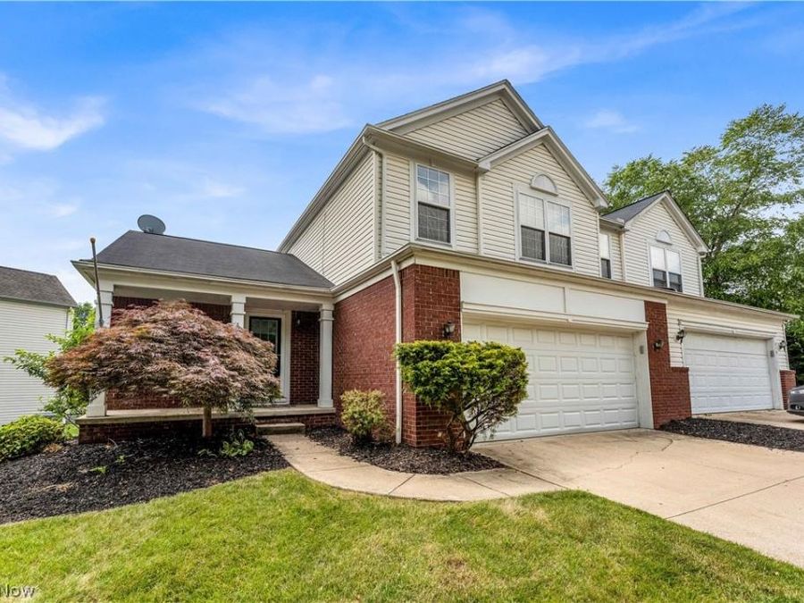 467 Canterbury Lane , Northfield, OH 44067 Photo 1