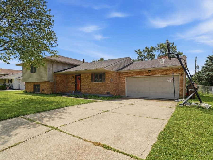 3712 Fiesta Way, Middletown, OH 45042 Photo 2