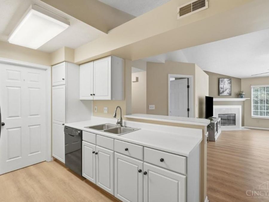 4281 Defender Drive, Unit 304, Colerain Township, OH 45252 Photo 15