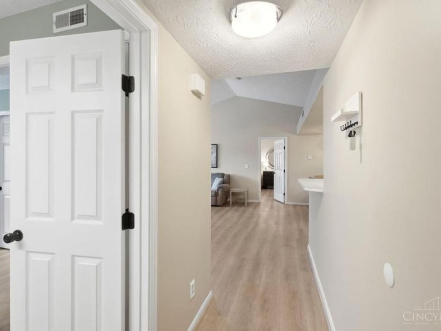 4281 Defender Drive, Unit 304, Colerain Township, OH 45252 Photo 5