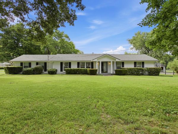 223 Old Peytonsville Road , Franklin, TN 37064