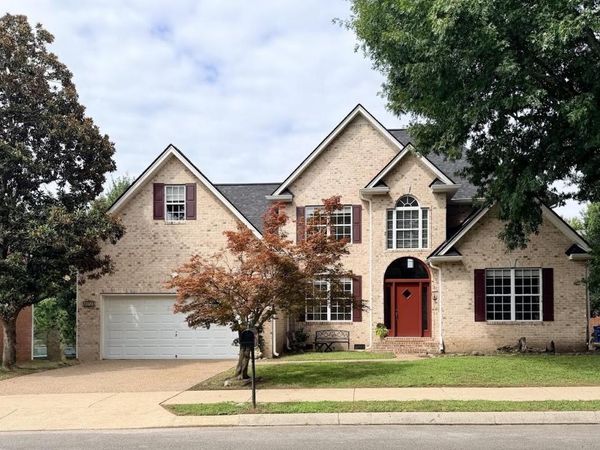 401 Galloway Dr , Franklin, TN 37064
