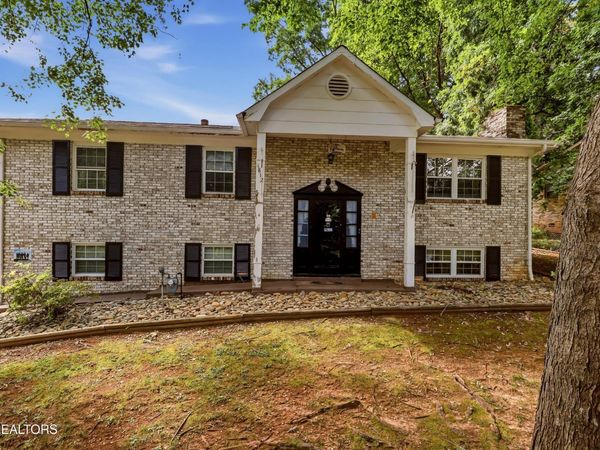 1812 E Alpine Drive , Maryville, TN 37804