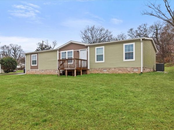 1416 S High St , Columbia, TN 38401