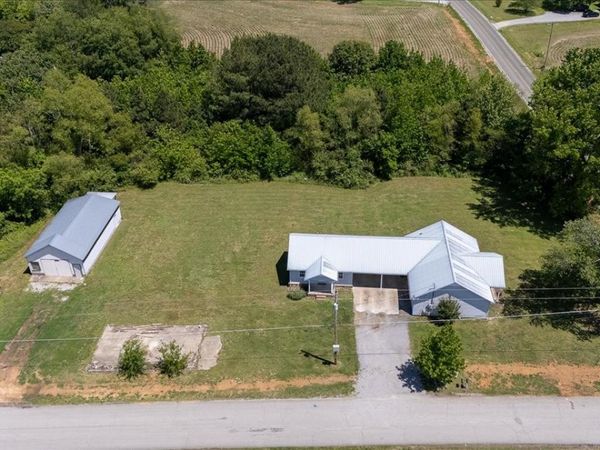706 Tingle Trapp Road , Lawrenceburg, TN 38464