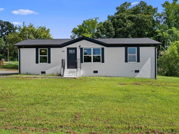 748 Crick St , Lewisburg, TN 37091