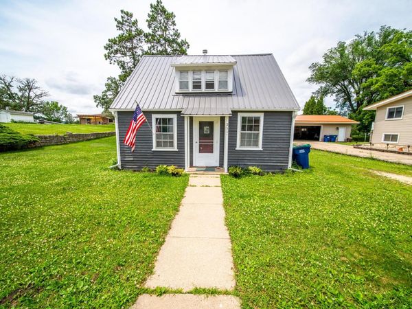 211 N Green Street , Rushford, MN 55971