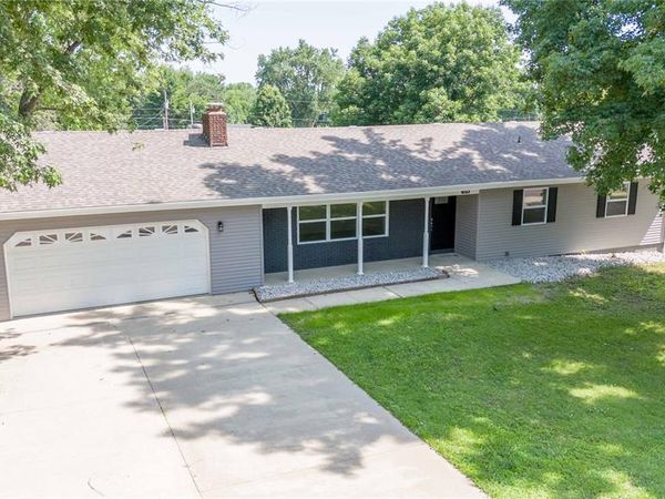 1319 W Jefferson Street , Vandalia, IL 62471