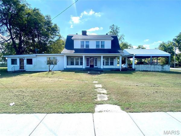 101 E Cedar Street , Bertrand, MO 63823