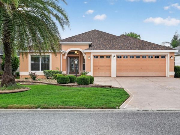 1294 ALLAIRE LOOP , THE VILLAGES, FL 32163