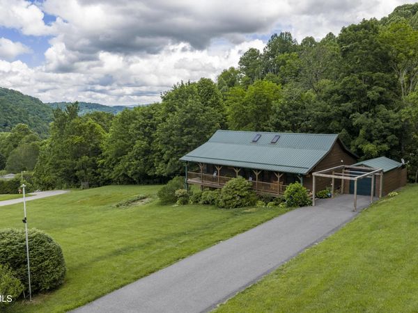 117 Seth Street, Roan Mountain, TN 37687