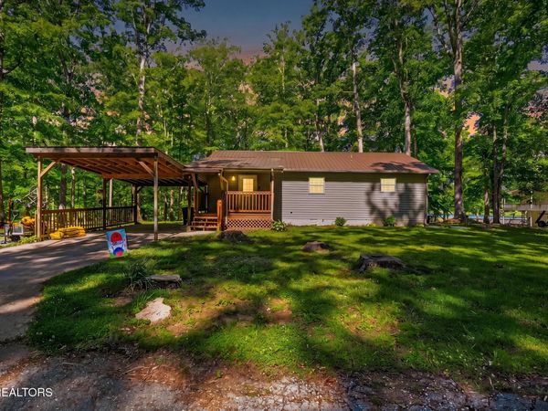 603 S Lake Drive, Oneida, TN 37841