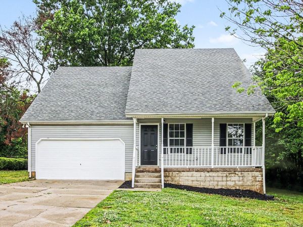 203 Blue Lake Ln , La Vergne, TN 37086