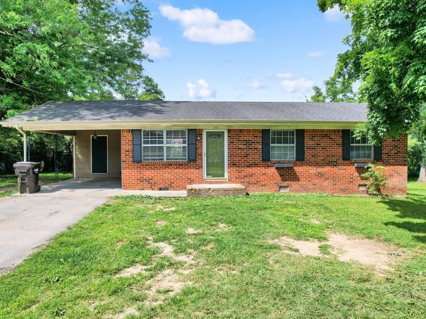 1822 Greendale Dr NE, Cleveland, TN 37323