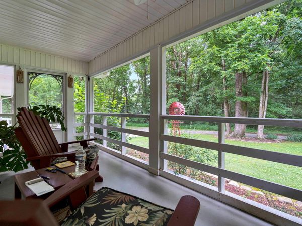 718 Dewind Drive , Pikeville, TN 37367