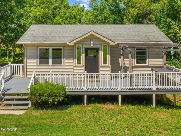 3311 Big Cove Lane , Louisville, TN 37777