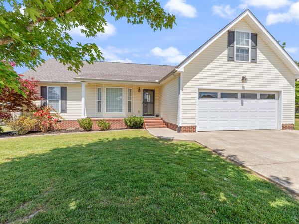 207 Coleman Dr , White Bluff, TN 37187