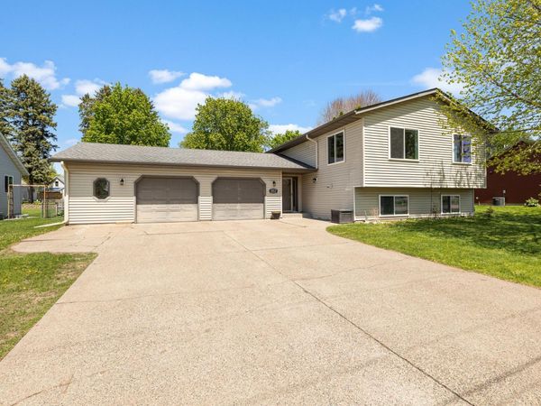 1017 4th Avenue NE, Little Falls, MN 56345