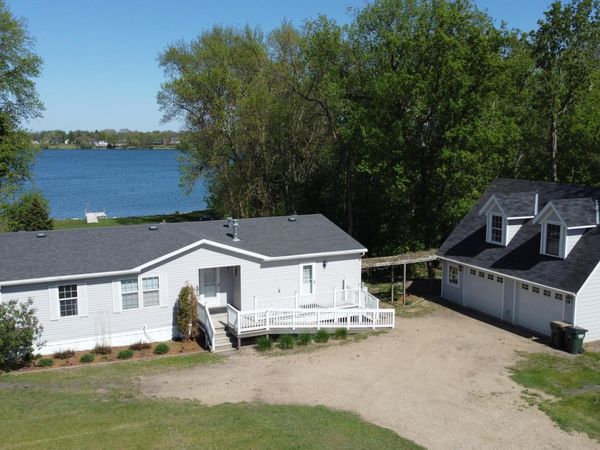 809 Van Dyke Road , Alexandria, MN 56308