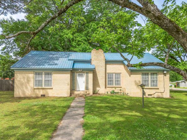 101 Roosevelt Cir. , Morrilton, AR 72110