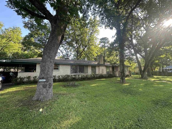 322 Hall , Malvern, AR 72104