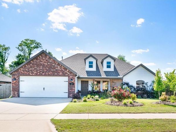 307 N Tacoma Street , Farmington, AR 72730