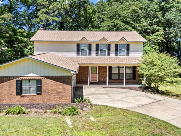 109 Clearlake Drive , Russellville, AR 72802