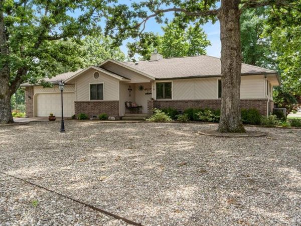 19 Kildonan Drive , Bella Vista, AR 72715