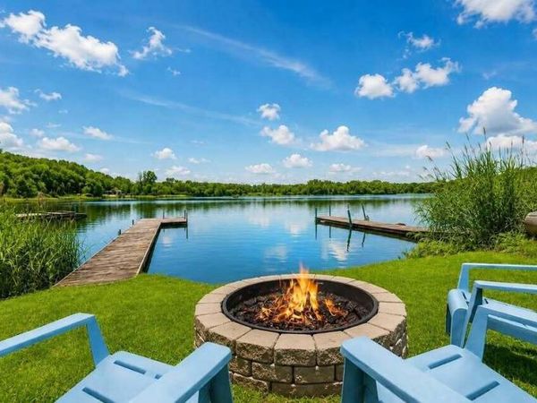 2555 Melvin Road, Pinckney, MI 48169