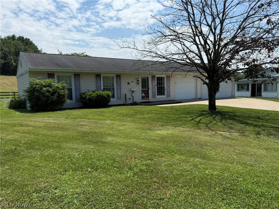 1019 Gordon Square NE, Bolivar, OH 44612 Photo 1