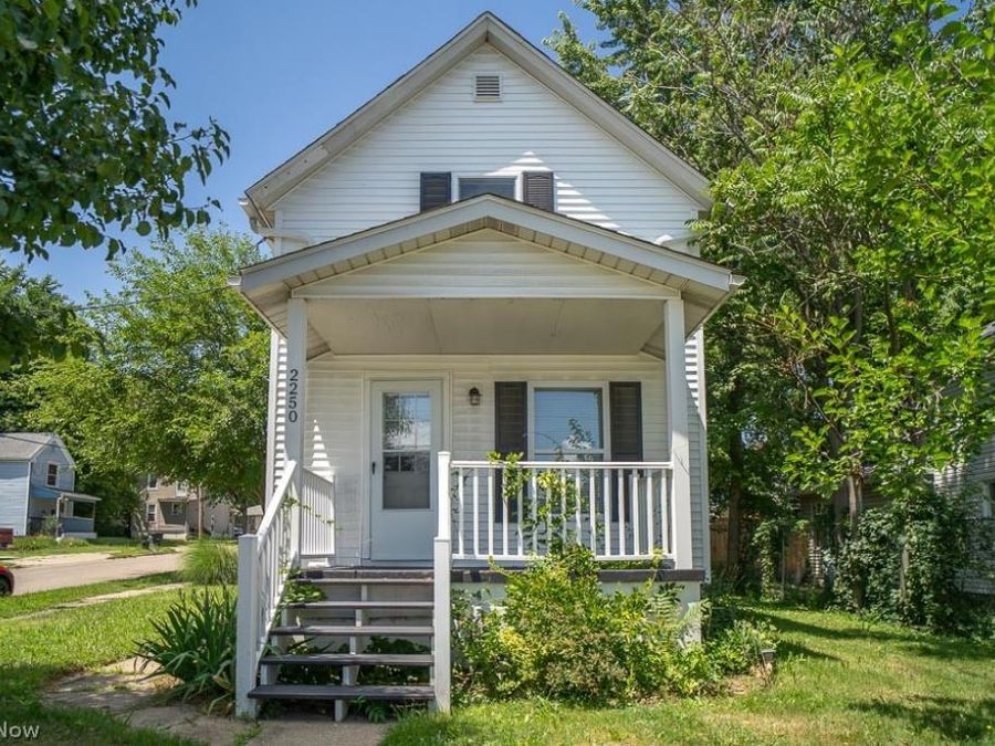 2250 4th Street SW, Akron, OH 44314 Photo 1