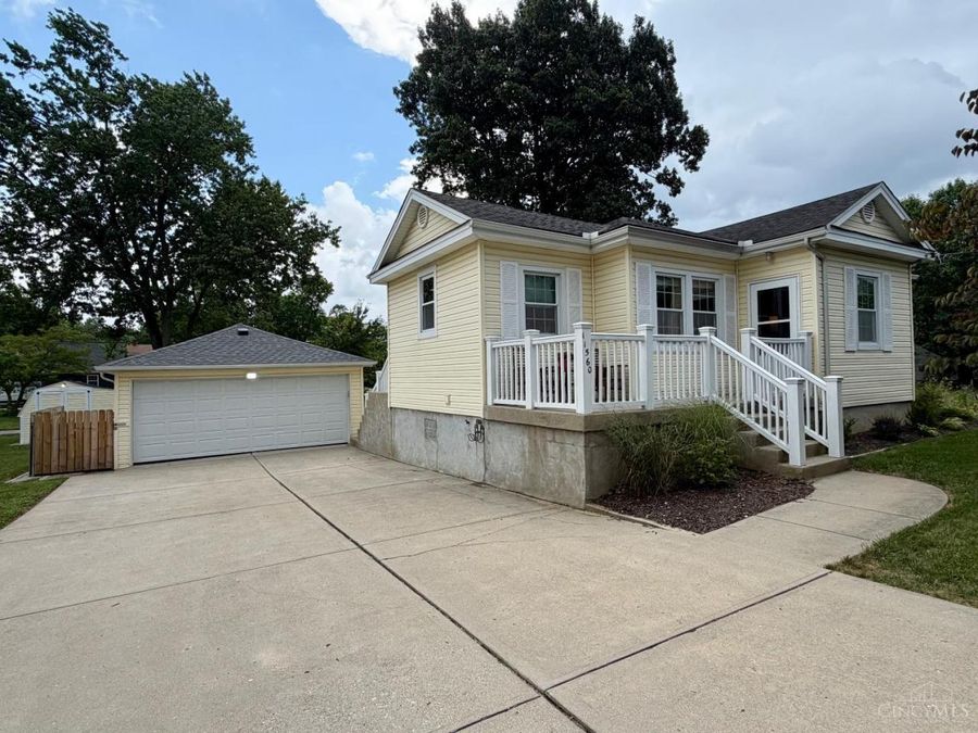 11560 Walnut Street, Springdale, OH 45246 Photo 1